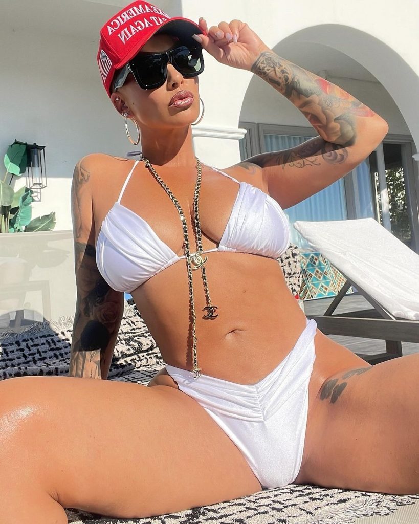 Amber Rose shows off the MAGA hat in a bikini shot/Instagram @amberrose