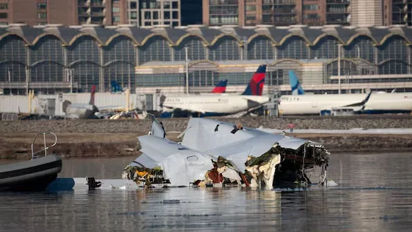 Both planes crashed into the Potomac River in Washington, D.C./Reuters