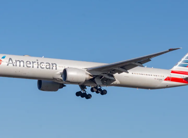 Both crashes occured in the space of three days/American Airlines